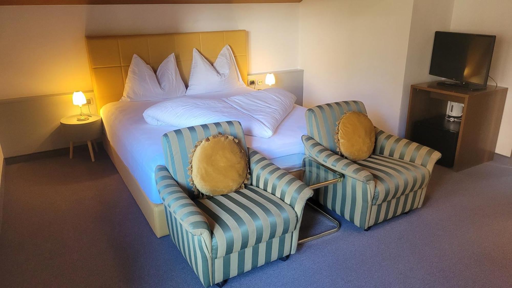 Hotel Schoenbrunn Merano Rom bilde